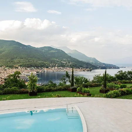 L'affetto Sul Di Garda Salò